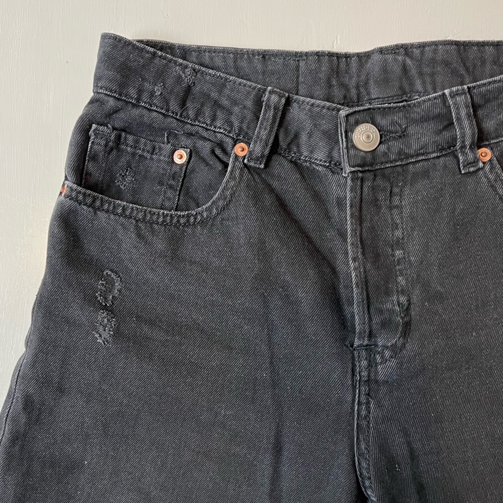 H&M black mom jeans with buttons
